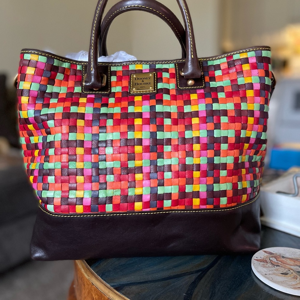 Rare Dooney and Bourke Multi Tessuta